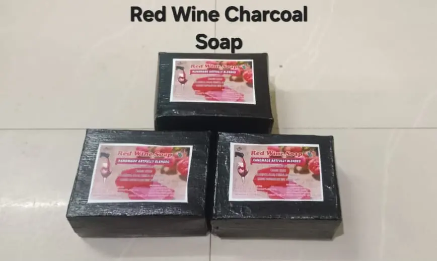 RED WINE CHARCOAL SOAP - (Pack of 3)